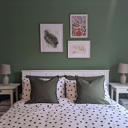 Homely 2 Bed Duplex With A River View サウサンプトン エクステリア 写真